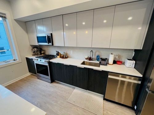 apt-102-14 Ward St, Somerville, MA, 02143-4262 | Card Image