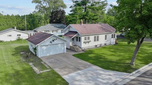 311 Alexander Ave, Port Edwards, WI, 54469-1530 | Card Image