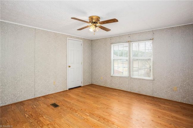 195 Old Barrett Rd, House other with 2 bedrooms, 2 bathrooms and null parking in Ennice NC | Image 6