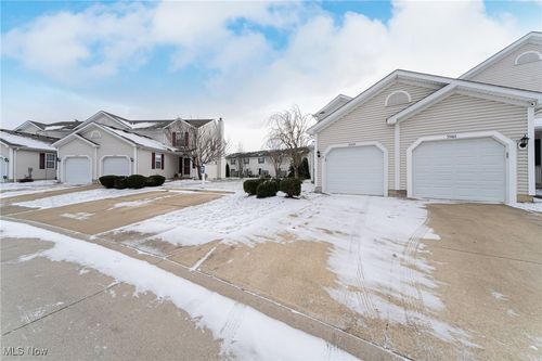 29f-33459 Halle Court, Avon Lake, OH, 44012 | Card Image