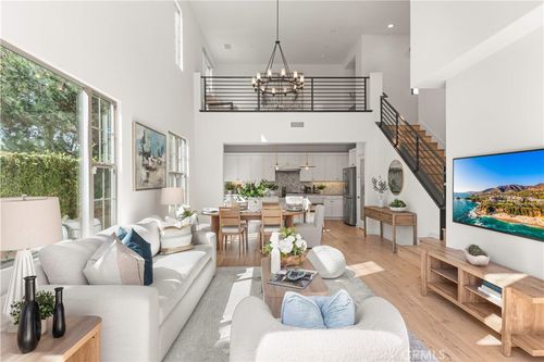 192 Augustine, Irvine, CA, 92618-0874 | Card Image