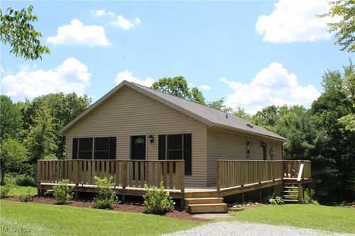 1972 Geneva Dr, Millersburg, OH, 44654-9544 | Card Image