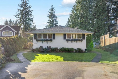 1275 Brantwood Rd, North Vancouver, BC, V7R1G6 | Card Image