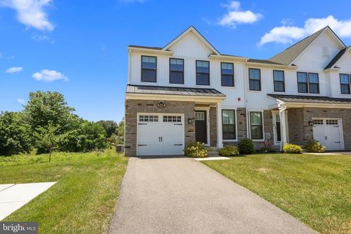 7960 Milltown Cir, CHELTENHAM, PA, 19012-1234 | Card Image