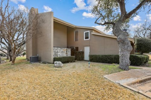n2-213 Lido St, Lakeway, TX, 78734-5121 | Card Image