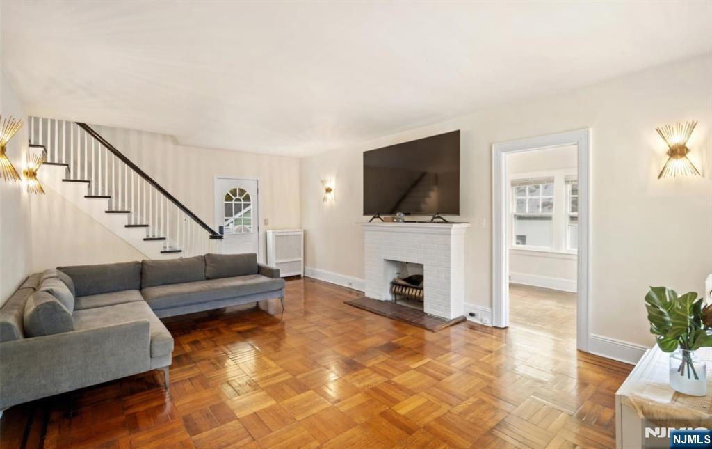 Residential in Englewood 2