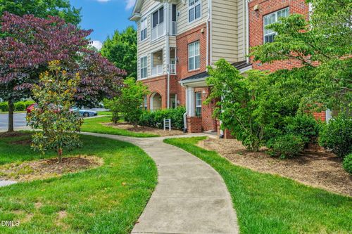 1423 Arborgate Cir, Chapel Hill, NC, 27514-6508 | Card Image