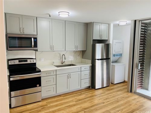 apt-703-1226 Alexander St, Honolulu, HI, 96826-1226 | Card Image