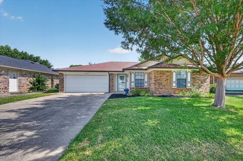 6549 High Lawn Ter, Watauga, TX, 76148-1524 | Card Image