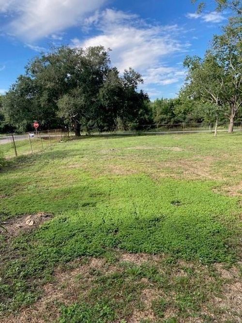 000 Galveston St, Bacliff, TX, 77518 | Card Image