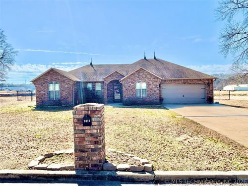 2010 E Creek Side Rd, Stigler, OK, 74462-2952 | Card Image