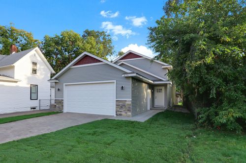 426 Taylor St, Anoka, MN, 55303-2313 | Card Image