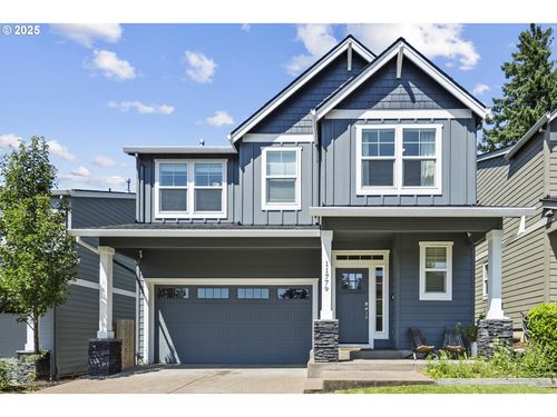 11779 Se White Tail Dr, Happy Valley, OR, 97086-4748 | Card Image