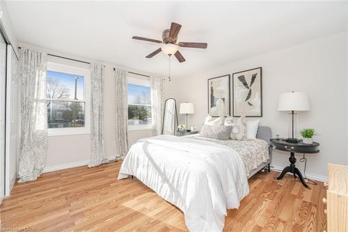 17 White Owl Cres, Brantford, ON, N3P1A1 | Card Image