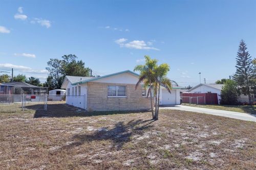 7608 Redcoat Ave, PORT RICHEY, FL, 34668-2940 | Card Image