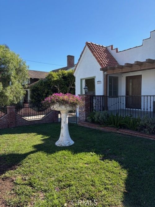 559 W 39th St, San Pedro, CA, 90731-6906 | Card Image