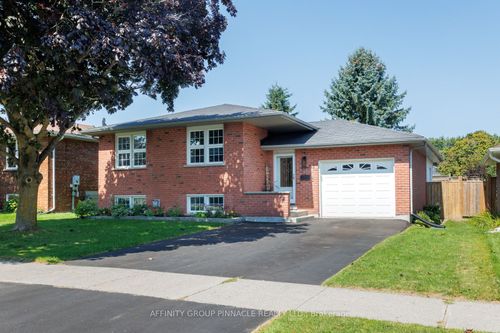 53 Madill Cres, Lindsay, ON, K9V5X3 | Card Image