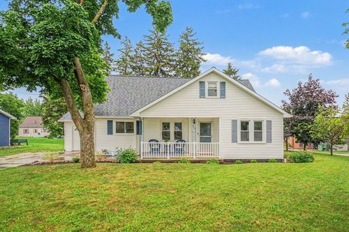 365 S 1st St, Freeland, MI, 48623-2501 | Card Image