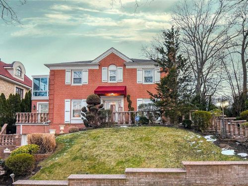 186-20 Troon Rd, Jamaica, NY, 11432-5817 | Card Image