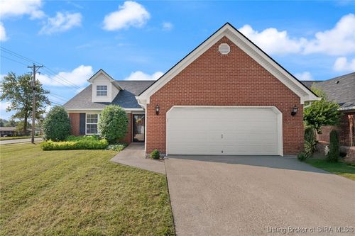 102 Crown Ct, New Albany, IN, 47150-6644 | Card Image