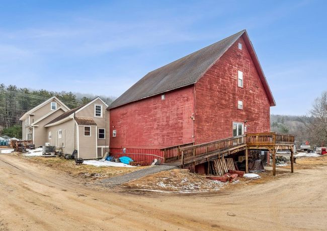 837 Lake St, House other with 6 bedrooms, 4 bathrooms and null parking in Bristol NH | Image 31