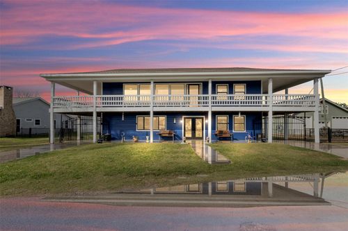 374 Harbor View Dr, Livingston, TX, 77351-0946 | Card Image