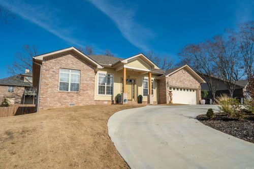 404 Peninsula Dr, Hot Springs, AR, 71901-8701 | Card Image