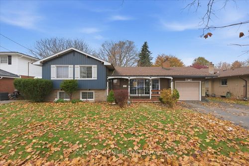 4421 Pettit Ave, Niagara Falls, ON, L2E6K9 | Card Image