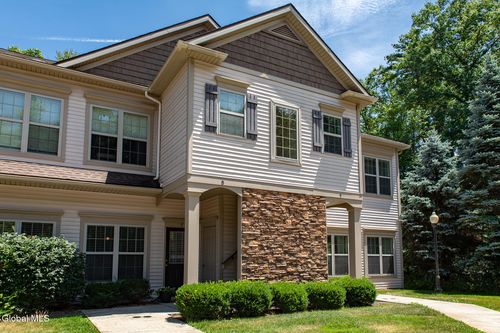 7 Lancaster Pl, Ballston Spa, NY, 12020-2748 | Card Image