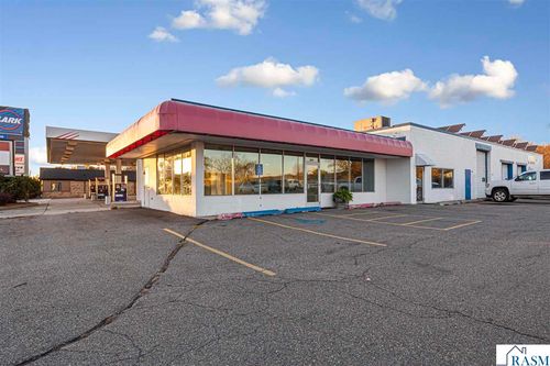950 Madison Avenue, Mankato, MN, 56001 | Card Image