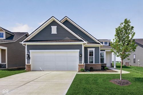 3200 Balsamroot Rd, Greenwood, IN, 46143-5082 | Card Image