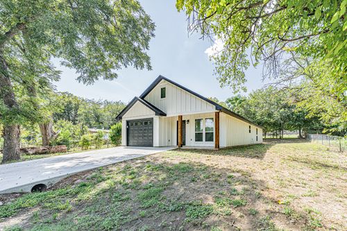 3712 Oak Meadow St, Granbury, TX, 76048-3943 | Card Image