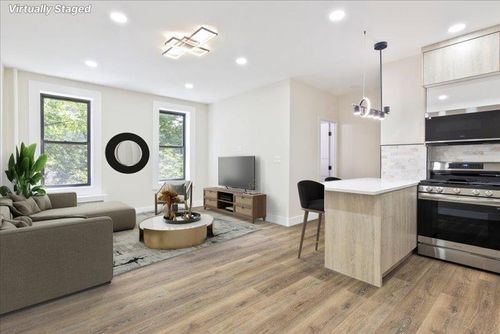 apt-d104-160 Powells Cove Blvd, Whitestone, NY, 11357-1361 | Card Image