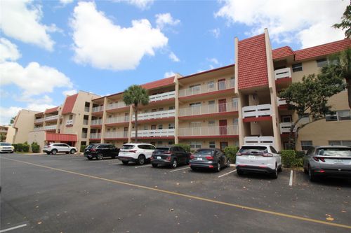 apt-306-1015 Country Club Dr, Margate, FL, 33063-3255 | Card Image