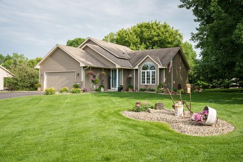 3218 198th St W, Farmington, MN, 55024-1175 | Card Image