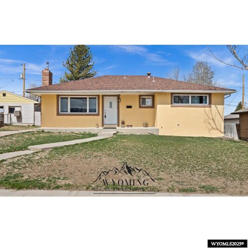 2448 Cheesbrough Way, Casper, WY, 82609-2839 | Card Image