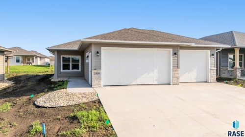 2404 E Brek St, Brandon, SD, 57005-6731 | Card Image