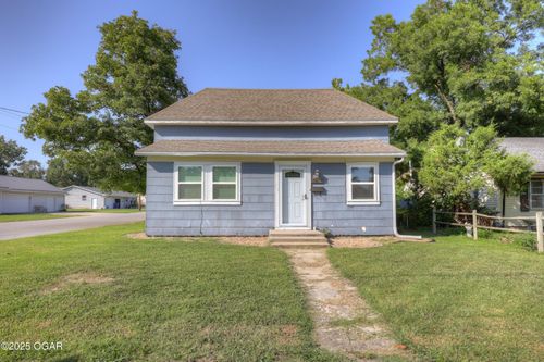 1021 W Maple St, Columbus, KS, 66725-1509 | Card Image