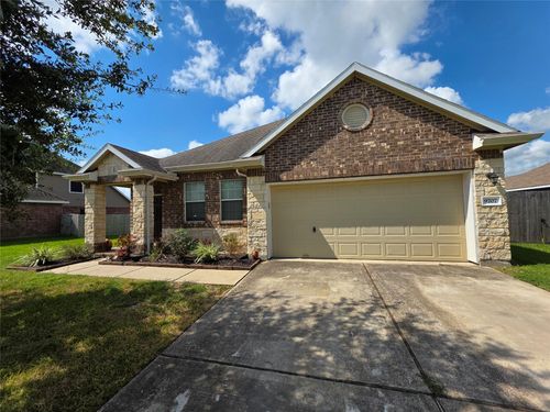 9707 Indian Trl, Mont Belvieu, TX, 77523-0024 | Card Image
