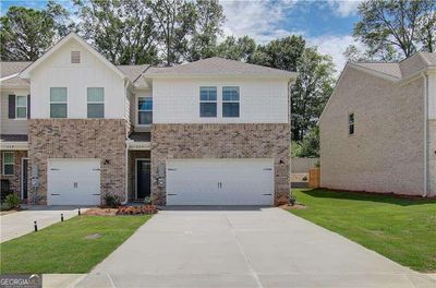 459 Payne Drive, Townhouse with 3 bedrooms, 2 bathrooms and null parking in Mcdonough GA | Image 3