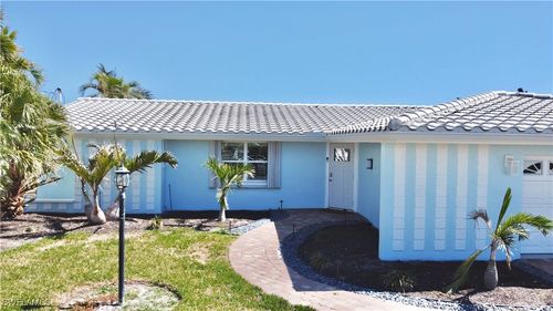 11 Palmview Blvd, FORT MYERS BEACH, FL, 33931-4519 | Card Image