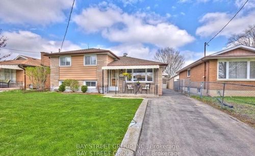 6852 Hagar Ave, Niagara Falls, ON, L2G5M7 | Card Image