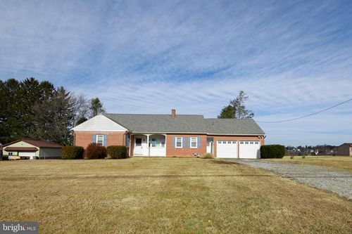 631 W Locust St, OXFORD, PA, 19363-1396 | Card Image