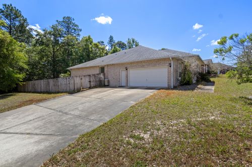 138 Leonine Holw, Crestview, FL, 32536-5464 | Card Image