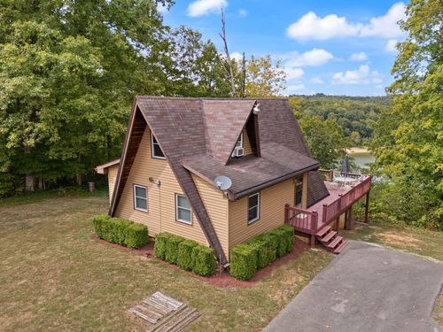 372 White Oak Dr, Nancy, KY, 42544-8504 | Card Image