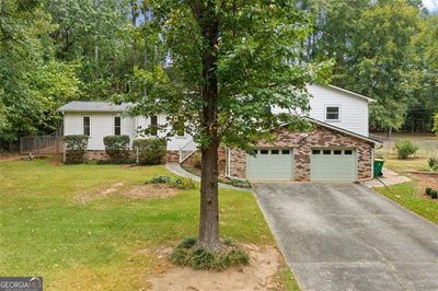 589 Rivercrest Drive, House other with 3 bedrooms, 2 bathrooms and 2 parking in Woodstock GA | Image 1