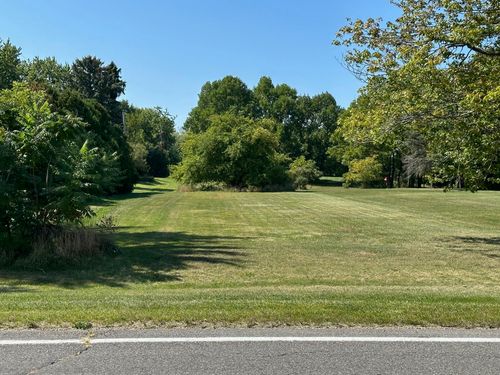 2308 Paw Paw Ave, Benton Harbor, MI, 49022-2658 | Card Image