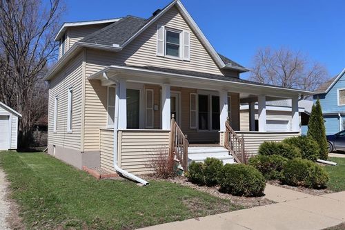 111 1st St Nw, Oelwein, IA, 50662-1601 | Card Image