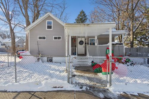 418 Adams St, Rockford, IL, 61107-4244 | Card Image