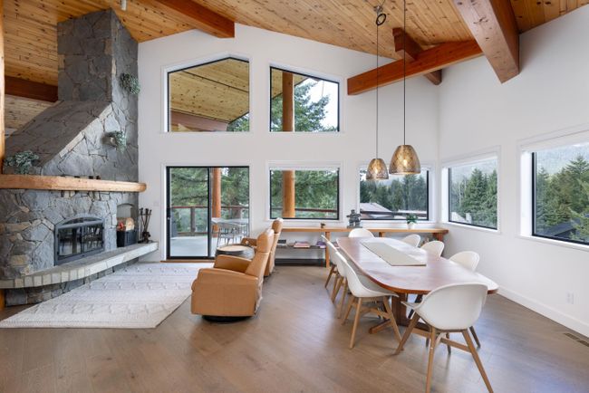 7414 Ambassador (49% Ownership) Crescent, House other with 5 bedrooms, 4 bathrooms and 5 parking in Whistler BC | Image 9